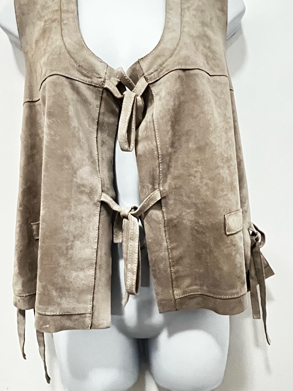BCBGMaxAzria Taupe Tie-Front Vest